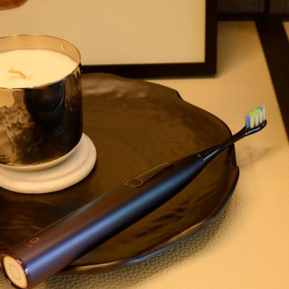 Inteligentna ultradźwiękowa szczoteczka elektryczna