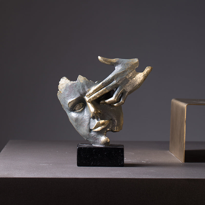 Minimalist Face Sculpture Decor