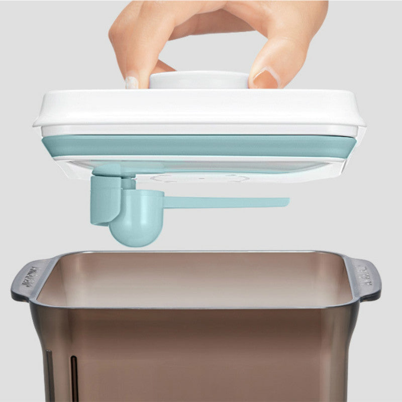 Pudełko do przechowywania mleka w proszku dla niemowląt